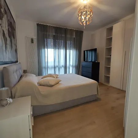 R06 - Porto Recanati: Nuovo *